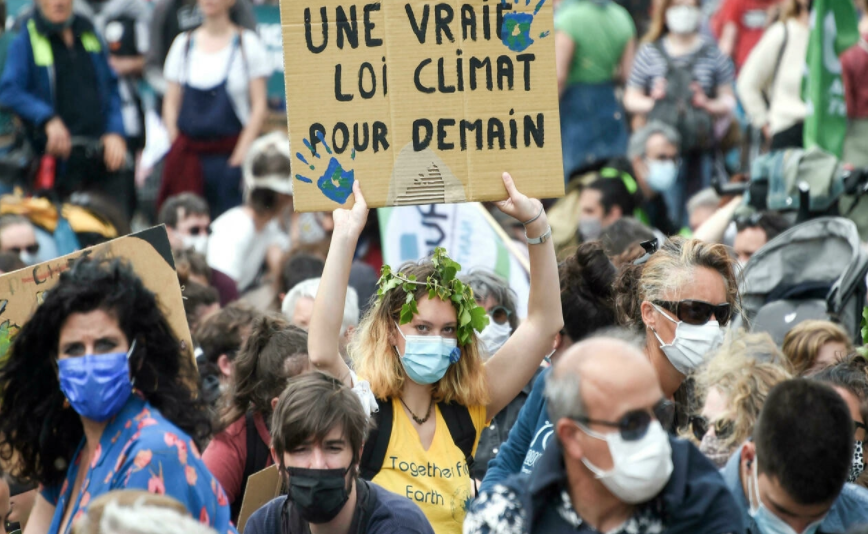 Comment la réglementation française sur le changement climatique favorisera-t-elle la sécurité et la durabilité environnementale?