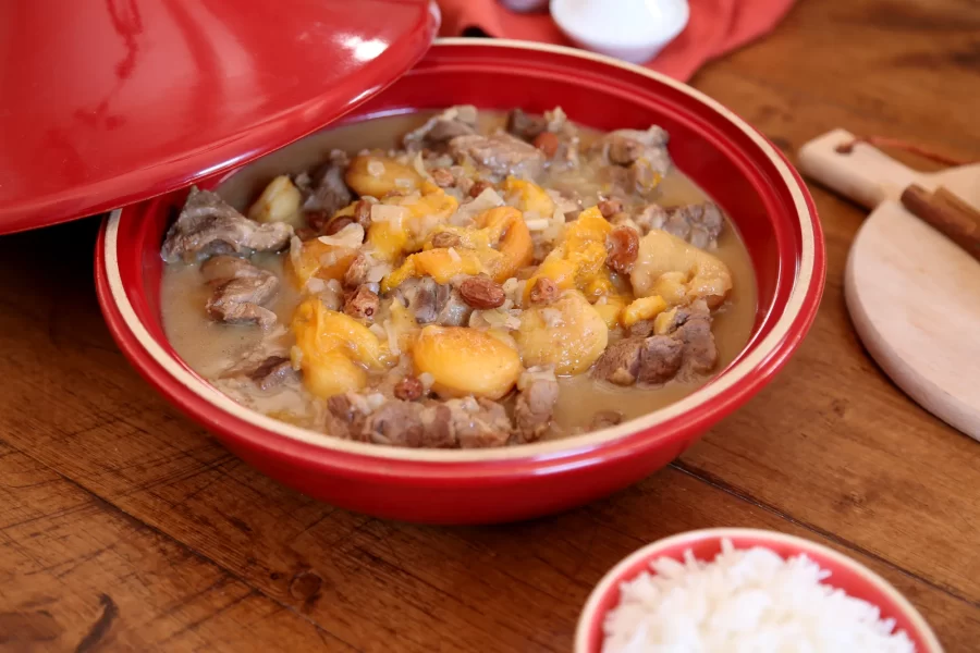 La Tajine d’Agneau aux Abricots (Lamb Tagine with Apricots)